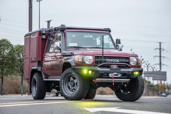 LANDCRUISER ES7900